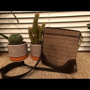 Vintage Coach crossbody bag